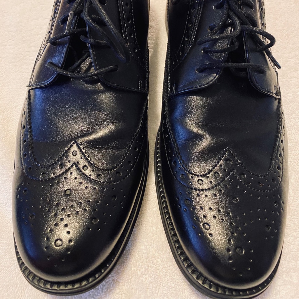 Brand New Super Comfortable Shoes By Dockers  Box 64